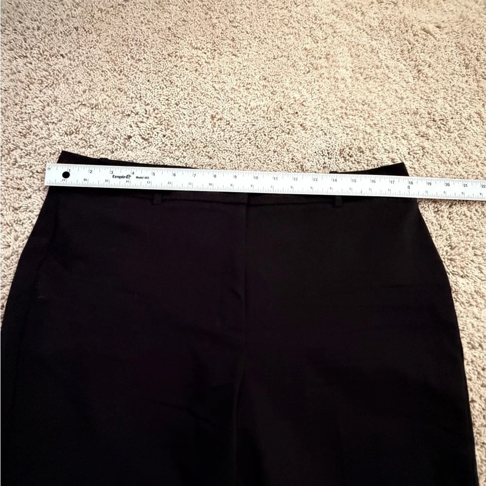 14 WHBM White House Black Market Stretch Capri dropped pedal pusher pants black